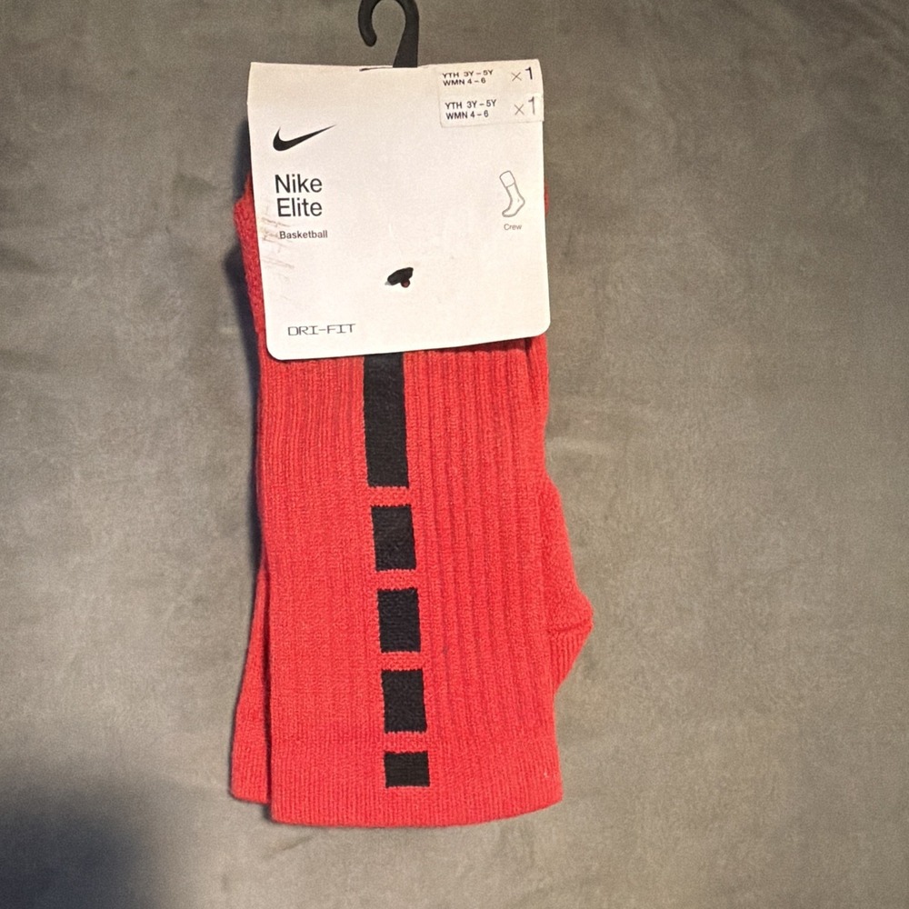Nike Elite Dri Fit Basketball Socks YTH 3Y-5Y BLK/Red 1 Pair NWT